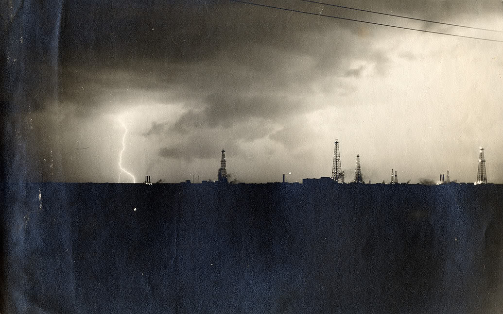 OilfieldLightning_Hobbs_NM.jpg