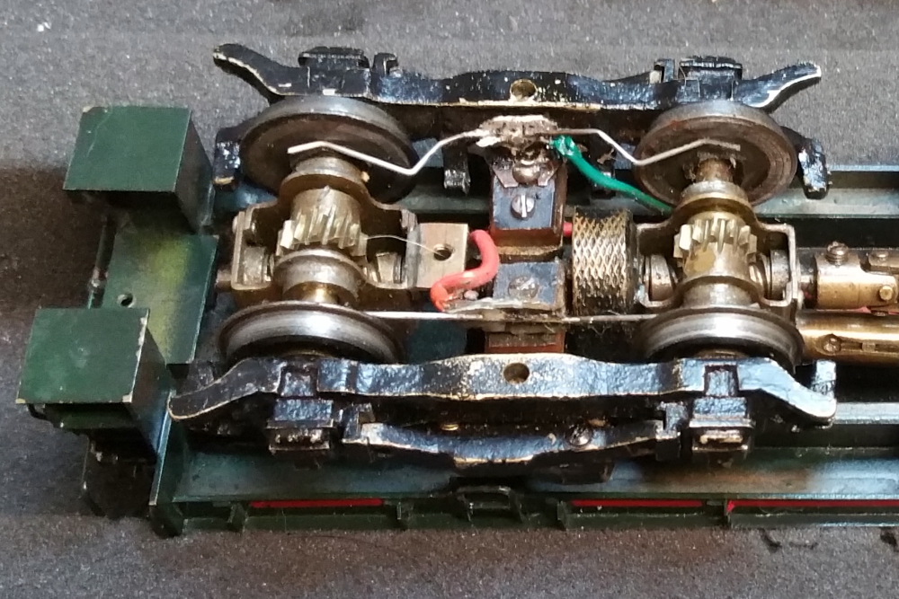 Diesel Switcher Chassis with Mystery Gearbox 01.jpg