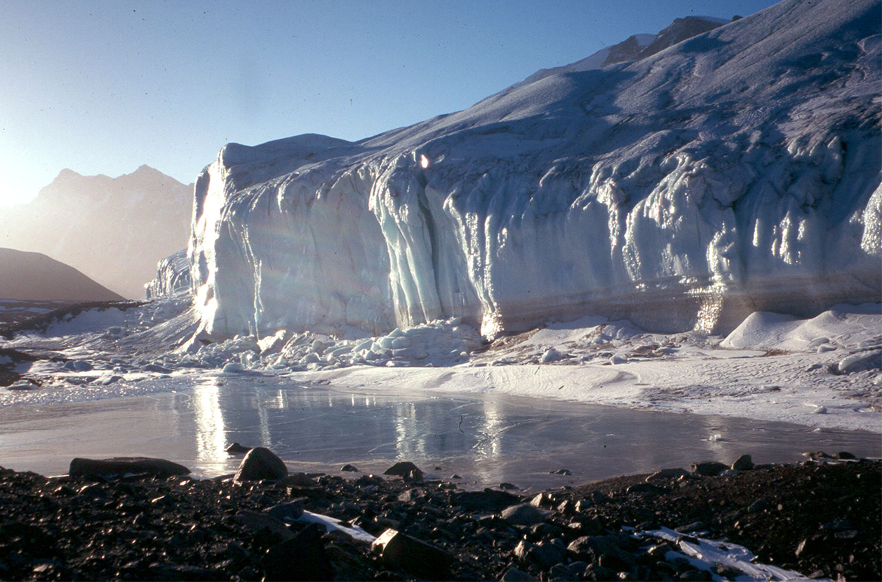 glacier_hi.jpg